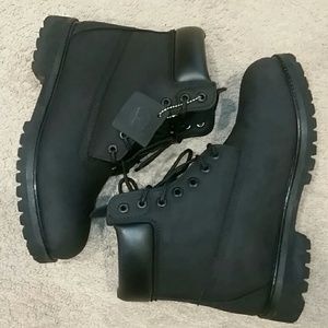 NWOT Timberland Boots